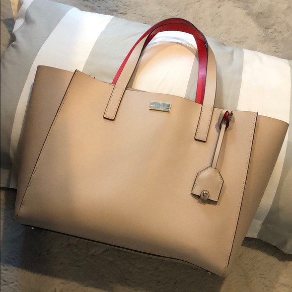 ♠️ SALE ♠️ Kate Spade Tote - Picture 1 of 4